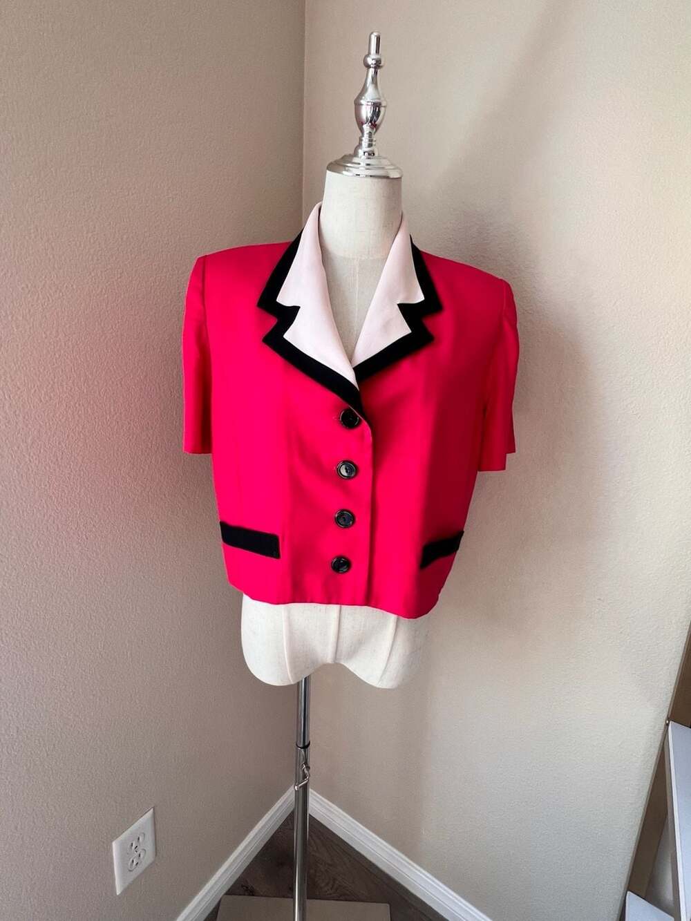 Taurus II Vintage Pink Cropped Short Sleeve Blazer Jacket Size 14P